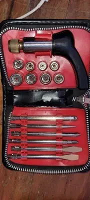 Vintage PC world 15 piece Socket, And Ratchet Set , Pc