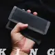 【KING】便攜電池收納包 耐用尼龍雙電池款 索尼富士徠卡相機通用
