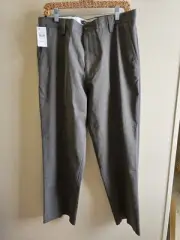 NWT Men's Dockers Classic Fit Easy Khaki Pants Sz 34/30 Dress Pants Flat Front