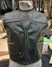 LOST WORLDS 1940s HORSEHIDE CROCKER 'STUD' TRUCKER VEST 40R NEW /WAS $1225.