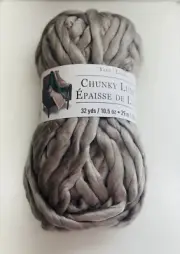 CHUNKY LUXE Grey Yarn 32 yds / 10.5 oz Jumbo Bulky