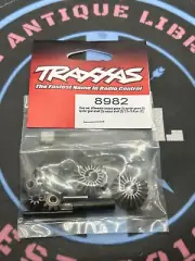 Traxxas. 8982 Gear Set Differential Output Gears / Spider Gears