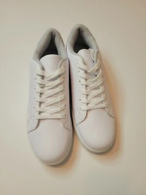 ASOS Truffle Collection Lace Up Trainer in white with grey tab Size US 9 NWT