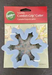 Wilton Christmas Snowflake Comfort Grip Gray Cookie Cutter NEW