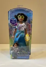 NEW Disney Encanto 11” Singing Mirabel Madrigal Sings Waiting on a Miracle 2022