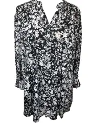 NWT Cocomo Plus Size 2X Black White Floral Tunic Pintuck Roll Tab Top Blouse