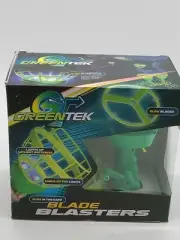Mindscope GreenTek Blade Blasters Outdoor Glow in the dark catch & toss game
