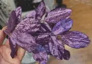 vintage millinery 1940s leaves imperial purple 1 spray made in Japan