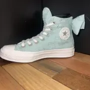 NEW Women's Converse Chuck 70 Bow Mint Green Embroidered Floral Paisley Sneakers