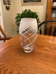 Mikasa Lead Crystal “Tempest” 10 inch tall Vase Mint in the Box