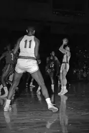 Al Bianchi Of The Syracuse Nationals Shoots 1960S Old Basketball Photo 19