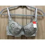 黛安芬TRIUMPH  女大人灰蕾絲鋼圈內衣  SIZE：34/70D