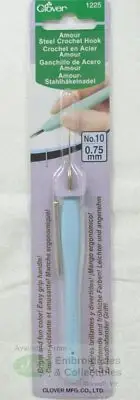 Clover Amour Crochet Hook, Easy Grip Elastomer Handle, No. 10 / 0.75mm #1225