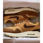 NIKE AIR MAX 1 SNKRS DAY 棕白 DA4302-700 慢跑鞋