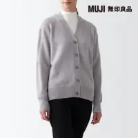 在飛比找momo購物網優惠-【MUJI 無印良品】女羊毛可水洗中密織V領開襟衫(共7色)