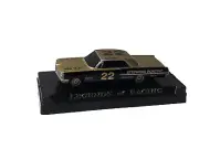 (1) 1:43 1962 Bonneville Fireball Roberts Legends of Racing #22 Bonneville