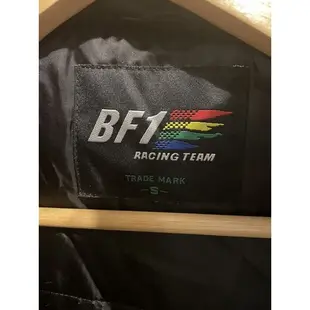 BENETTON1 BF1 班尼頓羔毛連帽背心