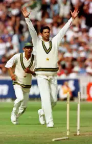 Wasim Akram Pakistan Old Player Cricket Photo 9