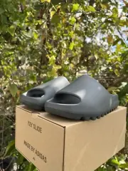 Adidas Yeezy Slide Granite US10