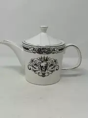 GRACE'S TEAWARE HALLOWEEN BLACK & WHITE TEAPOT skull crown gold trim RARE VHTF