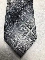 VAN HEUSEN MENS TIE WHITE GRAY BLACK 3.25 X 59 NWT