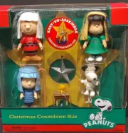 PEANUTS Christmas Countdown Star Snoopy Lucy Charlie Brown Linus Woodstock