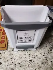 Kitchen Trash Can Foldable Waste Bin Collapsible Small Plastic 2.4 Gallon