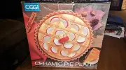 OGGI Corporation Ceramic 11" Apple Pie Serving Dish KEEPER LATTICE CRUST LID