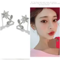 在飛比找momo購物網優惠-【HaNA 梨花】韓國小雛菊之約耳環