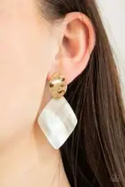 Paparazzi Jewelry Accessories - Alluringly Lustrous - Gold Earrings