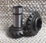 Stihl 4124 640 7300 Set of Pinion Gear Assy for FS76, FS81, FS88 OEM NOS