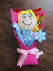 The Grinch Plush Bouquet Cindy Lou Who Dr. Seuss NEW RUZ