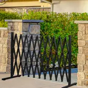 Garden Fence Gate Expandable Retractable Metal Indoor Outdoor Baby Pet Barrier Traffic Security Gate GOG Expandable Fence