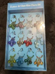 BOSTON WAREHOUSE 12 ART GLASS CHARMS BOX ALCOHOL MIXED DRINK WINE MARKER SAVER