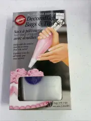 Wilton All Purpose Disposable Decorating Bags And Tips Set - 20 Bags - 3 Tips