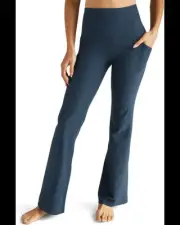 BeyondYoga Spacedye Versatility Pocket Bootcut Pant Nocturnal Navy color