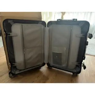 🇹🇼全新🇹🇼賓利Bentley行李箱/鋁合金材質黑色行李箱/旅行行李箱/登機箱/旅行箱/拉桿箱