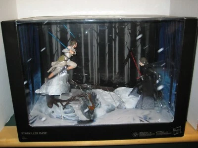 Star Wars Exclusive 2018 Comic Con Star Killer Base Two Figure Set Kylo Ren