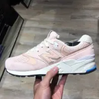 在飛比找蝦皮購物優惠-New balance 粉色 白999 僅試穿