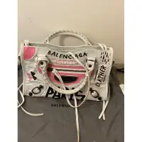 在飛比找蝦皮購物優惠-balenciaga 巴黎世家 限量 白粉色 塗鴉包 正品 