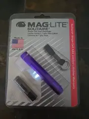 BRAND NEW Mag-Lite Solitaire Flashlight K3A986