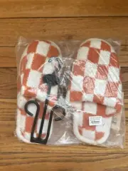 ComfyLuxe Slipper Size S/M Checkered Orange White Cozy