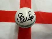 Steven Finn (England) signed White Autograph Cricket Ball + C.O.A.