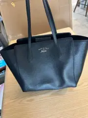 Authentic Gucci Swing Leather Tote with Tags - Brand New