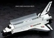 Space Shuttle Orbiter [STS] Discovery NASA Spacecraft Model Hasegawa 1/200Scale
