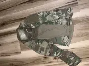 U.S. Army Issued Combat Top, Flame Resistant, Medium