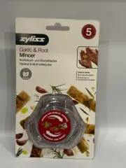 Zyliss Garlic Ginger Mincer Twist To Mince Manual Clear BPA Free