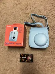 Fujifilm INSTAX mini 12 Instant Camera - Pastel Blue (16806248) - With Case