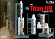 Dragon #56343 1/400 Titan IIIE w/Launch Pad (Space)