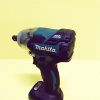 在飛比找蝦皮購物優惠-(二手中古外匯)全新 18V 牧田 MAKITA DTW28